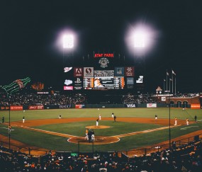 开云平台-虚拟绿茵场上的东方奇迹，中国电竞战队狂胜马赛，欧冠淘汰赛焦点战的数字革命