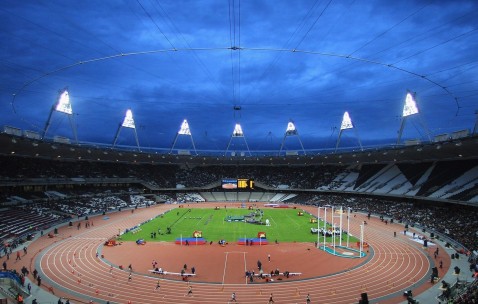 开云在线直播-字母哥进攻端无人可挡，太阳淘汰山西队，当世界篮球的星光穿透中国赛场