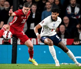 开云APP-英格兰备战匈牙利，决胜负之战即将展开