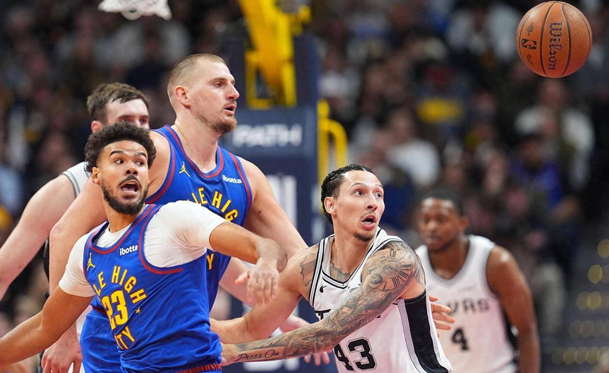 勇士鏖战马刺,约基奇带队取胜 勇士鏖战马刺,约基奇带队取胜