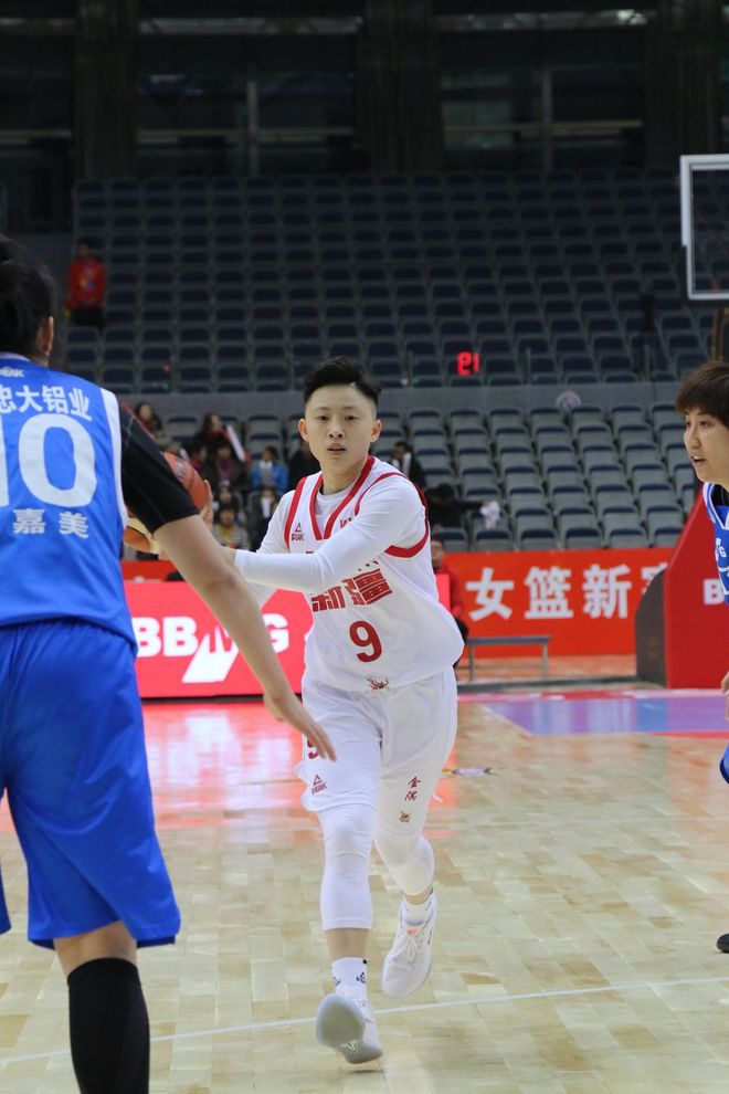 天津队在比赛中取得胜利,全面领先对手 天津队在比赛中取得胜利,全面领先对手