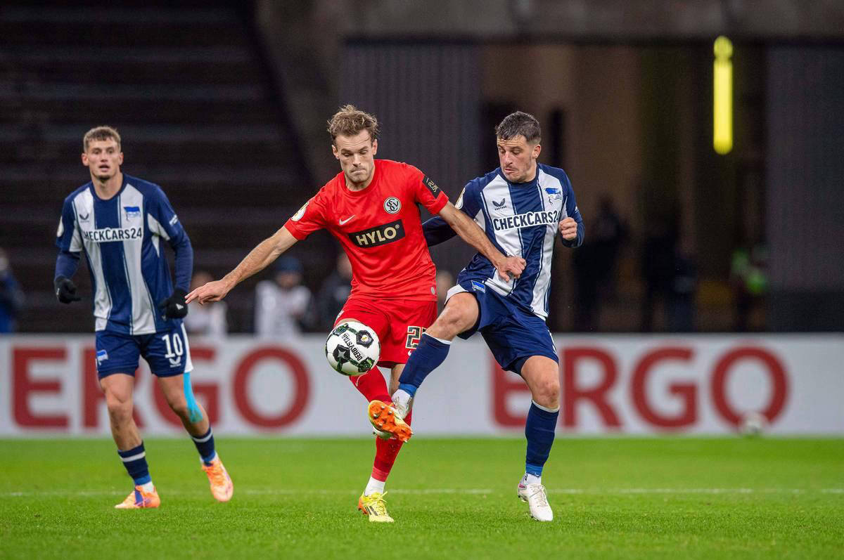 布莱顿主场不敌切尔西,遭遇两连败,保级形势渐危 布莱顿主场不敌切尔西,遭遇两连败,保级形势渐危