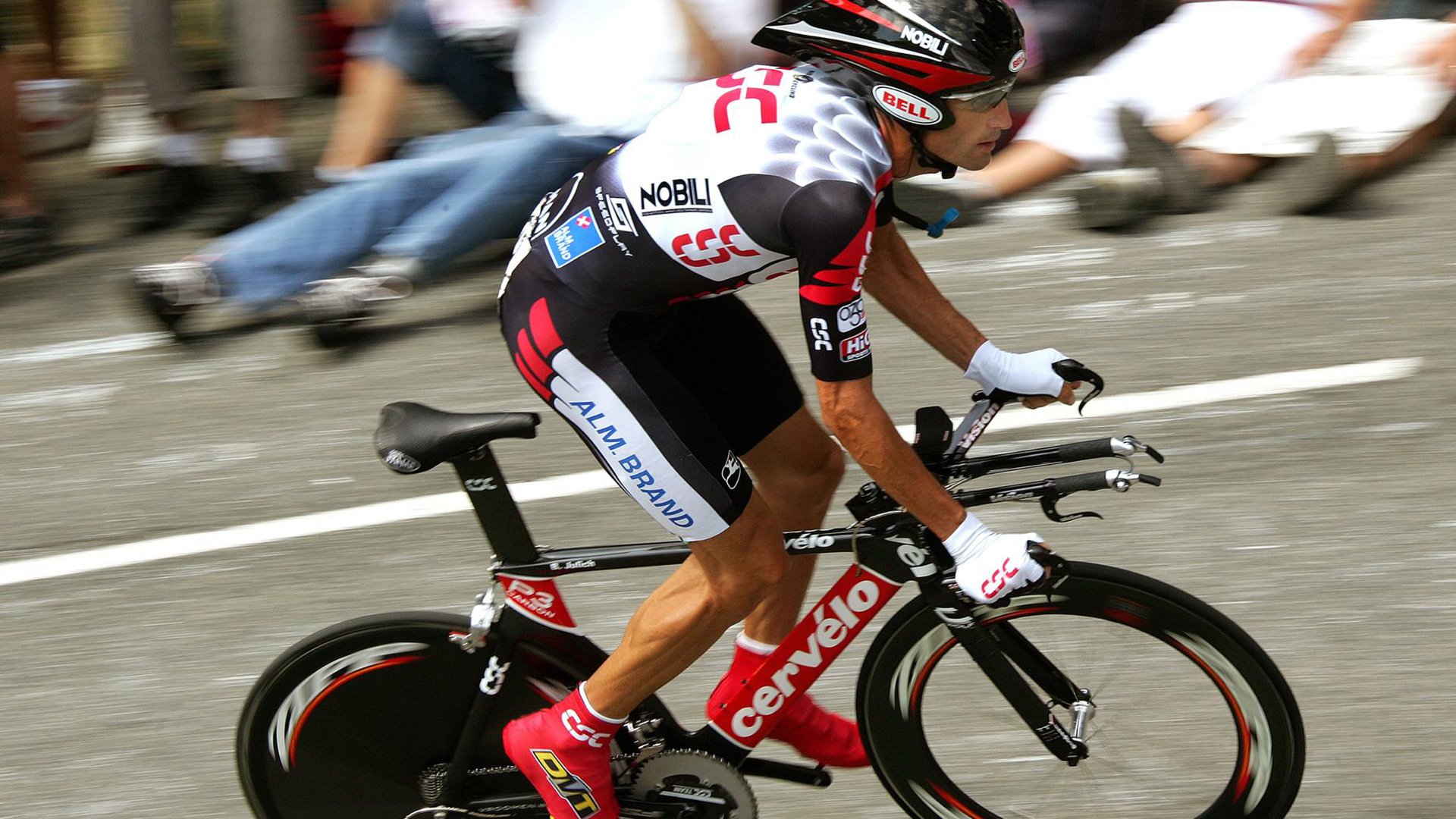 里程碑之夜，爱德华兹的蜕变与尼克斯的强硬宣言