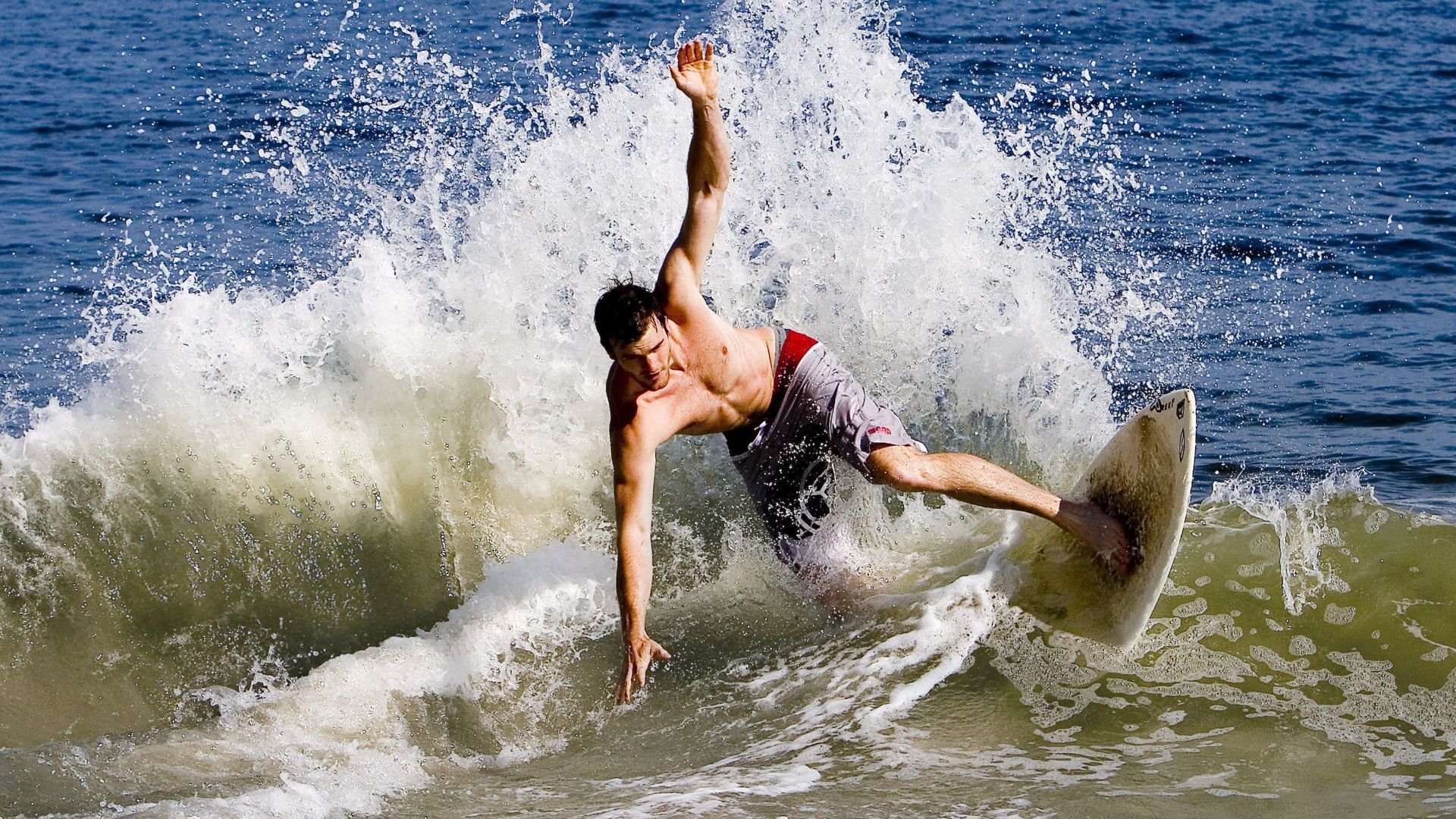 伦纳德式统治力再现！辽宁队斩落森林狼，比赛提前失去悬念